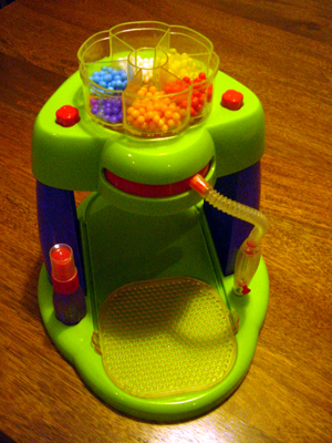 子どもの玩具に隠された「闇」テディベアから薬物化するビーズまで… 衝撃の黒歴史の画像3