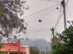 メキシコ上空に「銀色の球体UFO」が出現！ 目撃した親子を襲った“謎の頭痛”とネットで勃発したAIフェイク論争