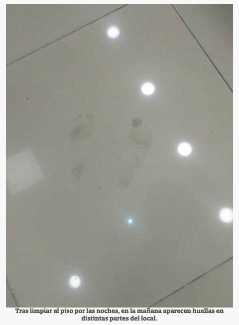 毎朝モップで消しても必ず現れる足跡…… 防犯カメラにも映らない「ハイハイする子どもの霊」に怯える家電量販店の従業員の画像1
