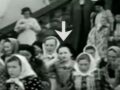 1937年の映像にタイムトラベラー!?