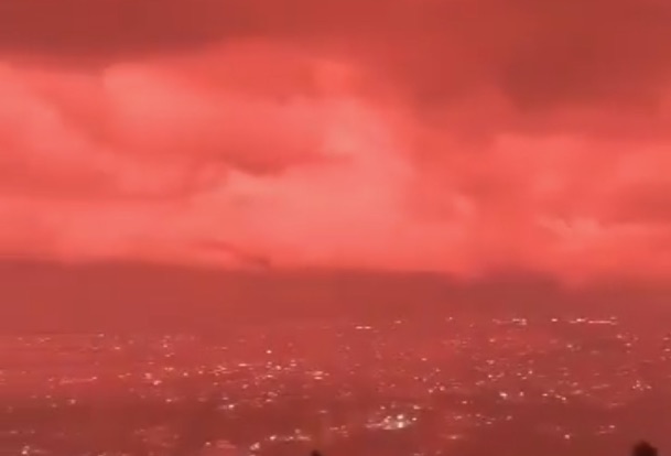 空が“血の色”に染まった…… M7.5地震直後の異変 —— 住民が恐れる「聖書の予兆」の正体とは=ベネズエラの画像2