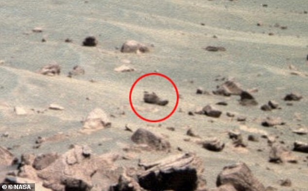 火星に「エイリアンの銃」が落ちていた!? NASA探査機が撮った"全長30cmの武器"とUFO研究家の主張の画像3