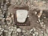 メキシコで未知の「巨大モノリス（一枚岩）」が出土！ マヤ文明初期の遺跡と一致しない特異な石造プラットフォームの謎