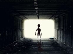 「水星人が一番バカ」!? 歴史上の天才・偉人たちが大真面目に語った“宇宙人とUFO”のトンデモ理論