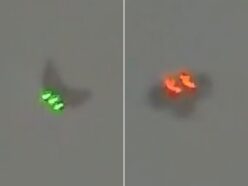 無音のまま20分静止──バリ島上空に浮かんだ「三角形の編隊」、元英空軍関係者が激写