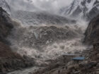 ネパール・チベット国境を襲った「空からの津波」は高さ200m…… 1400人行方不明の衝撃、氷河崩壊が引き起こした惨事の正体