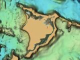 全長約13km、バミューダ海域の海底に浮かぶ"幾何学模様"は失われた都市なのか