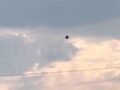 5時間浮かび続けた黒い球体UFO