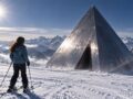 雪山の金属ピラミッドと15歳の少女が見せられた"地球の災厄"